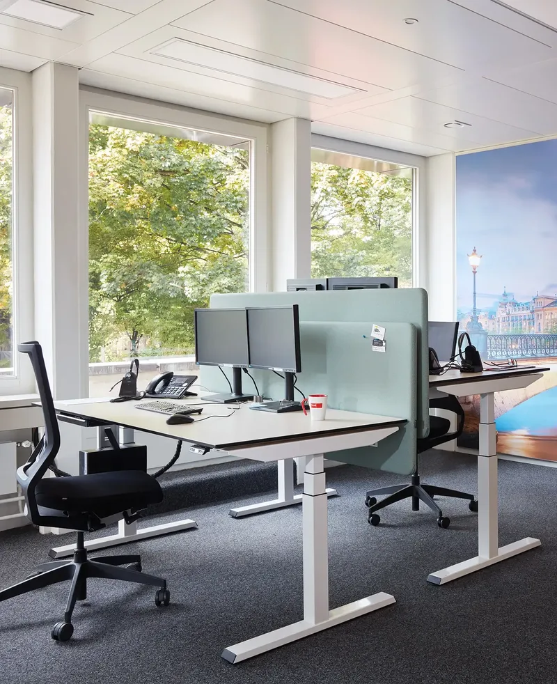 Lift Table Lite avec panneau textile vert