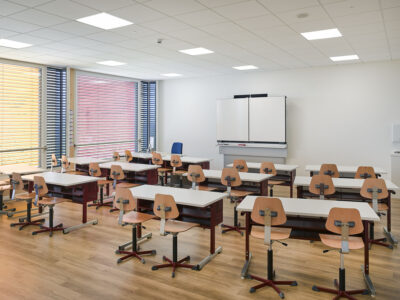 Embru schule einrichtung digitale wandtafel klassenzimmer gilly