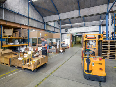 Spedition im Werk Rüti