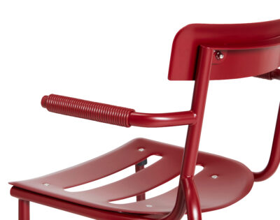 Embru Park Chair Detail Weinrot Armlehne